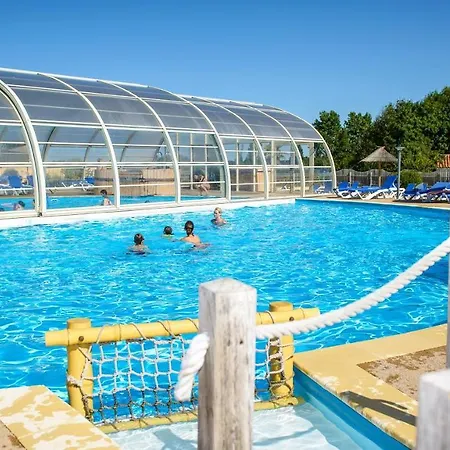 Campsite Mobil Xxl 4 - Le Domaine De Beaulieu Givrand