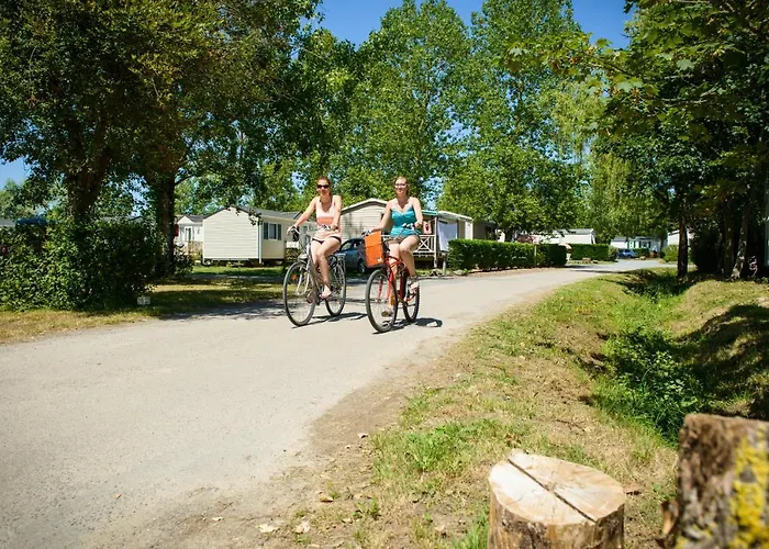 Mobil 4 - Le Domaine De Beaulieu Кемпинг