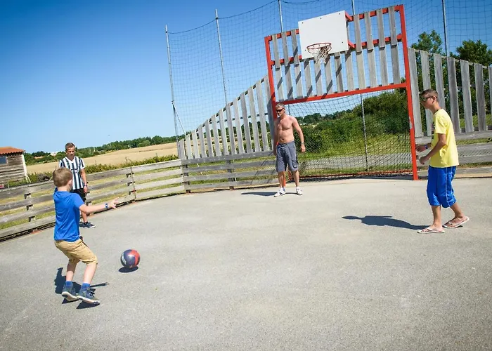 Mobil 4 - Le Domaine De Beaulieu Кемпинг