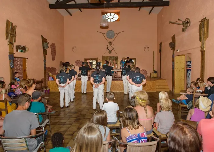 Mobil 4 - Domaine De Beaulieu Camping *